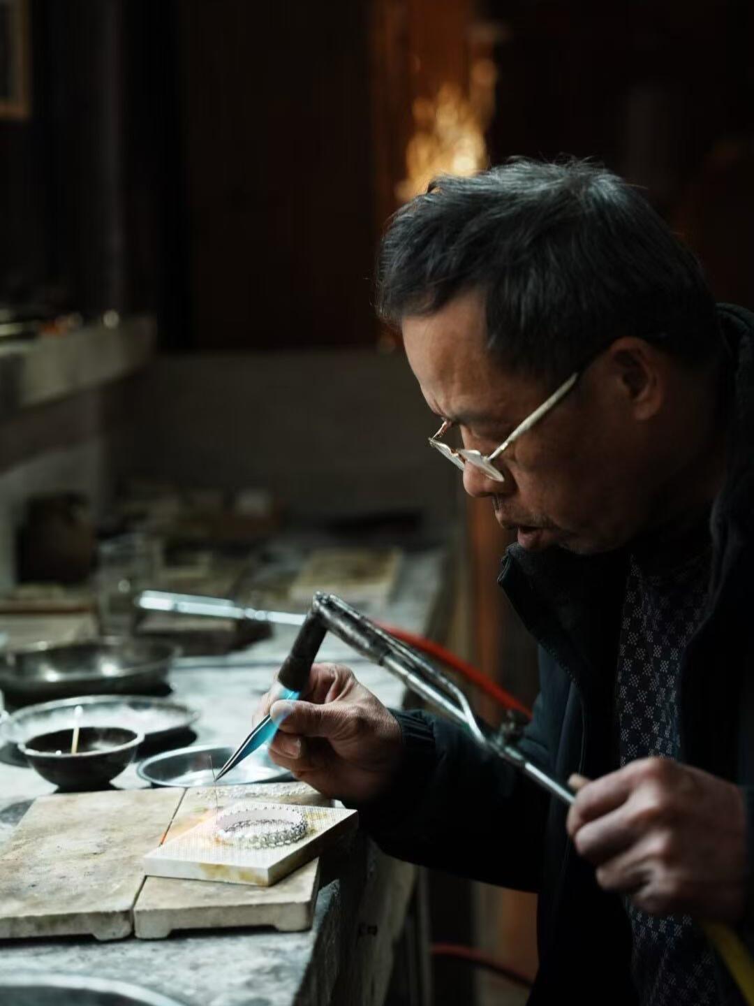 Silversmith Wu Shengbao